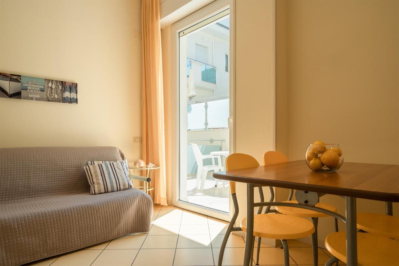 Residence Capitol Cattolica Exteriér fotografie