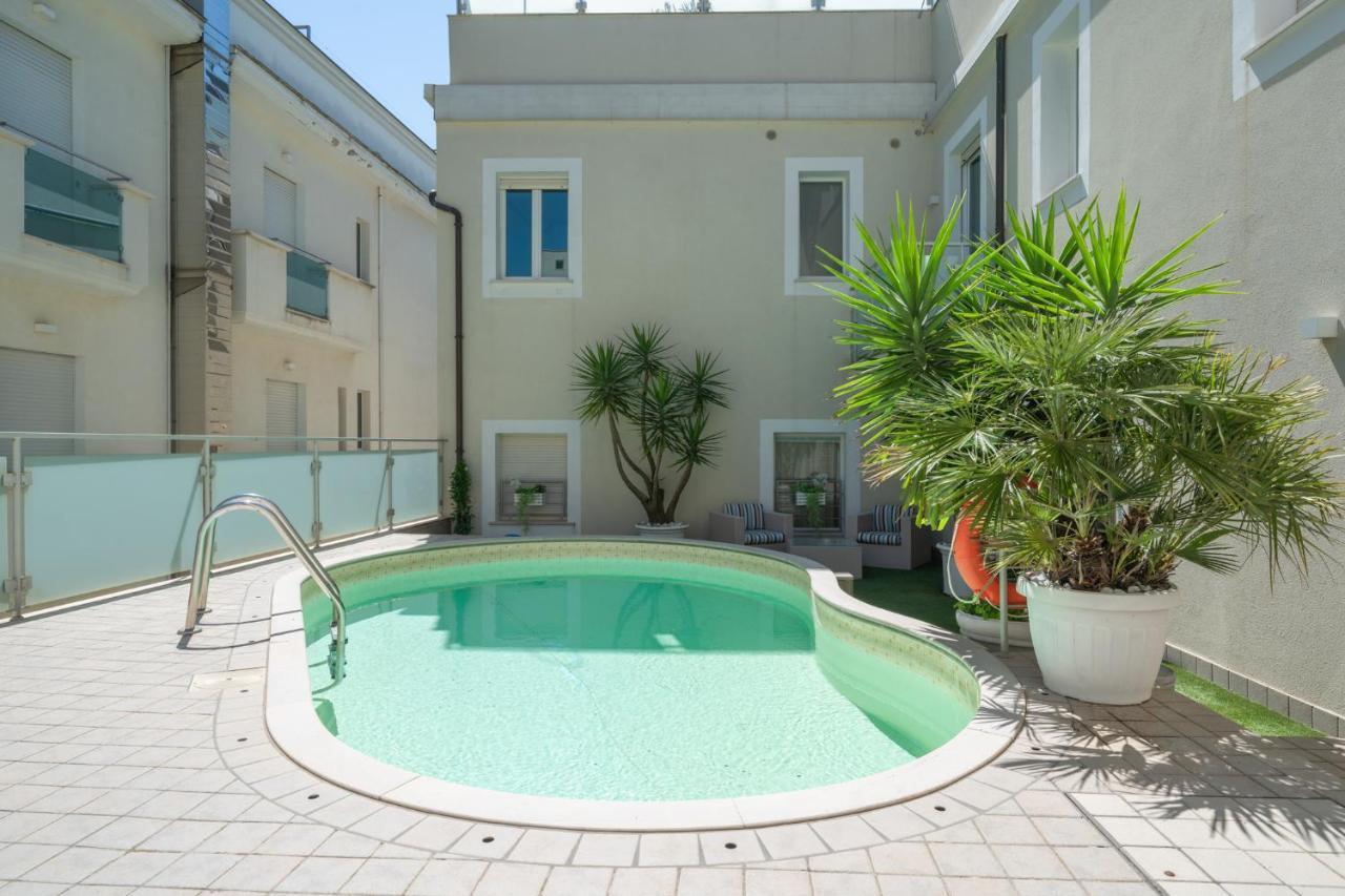 Residence Capitol Cattolica Exteriér fotografie